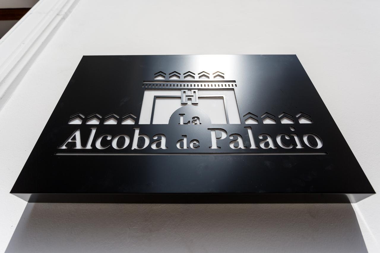 La Puerta De Palacio - Adults Only Seville Exterior photo