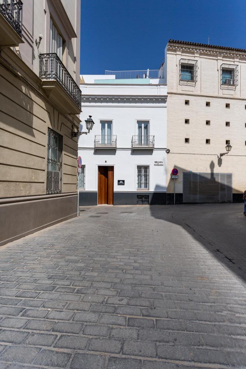 La Puerta De Palacio - Adults Only Seville Exterior photo